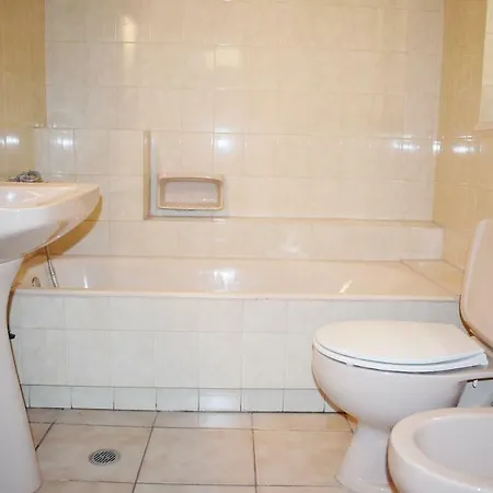 Apartament Cuccagna 2 *
